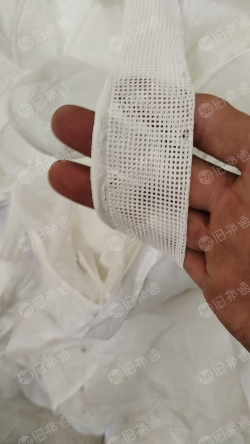 长期出售白色涤纶布条，带轻胶，月供20吨，货在江苏苏州