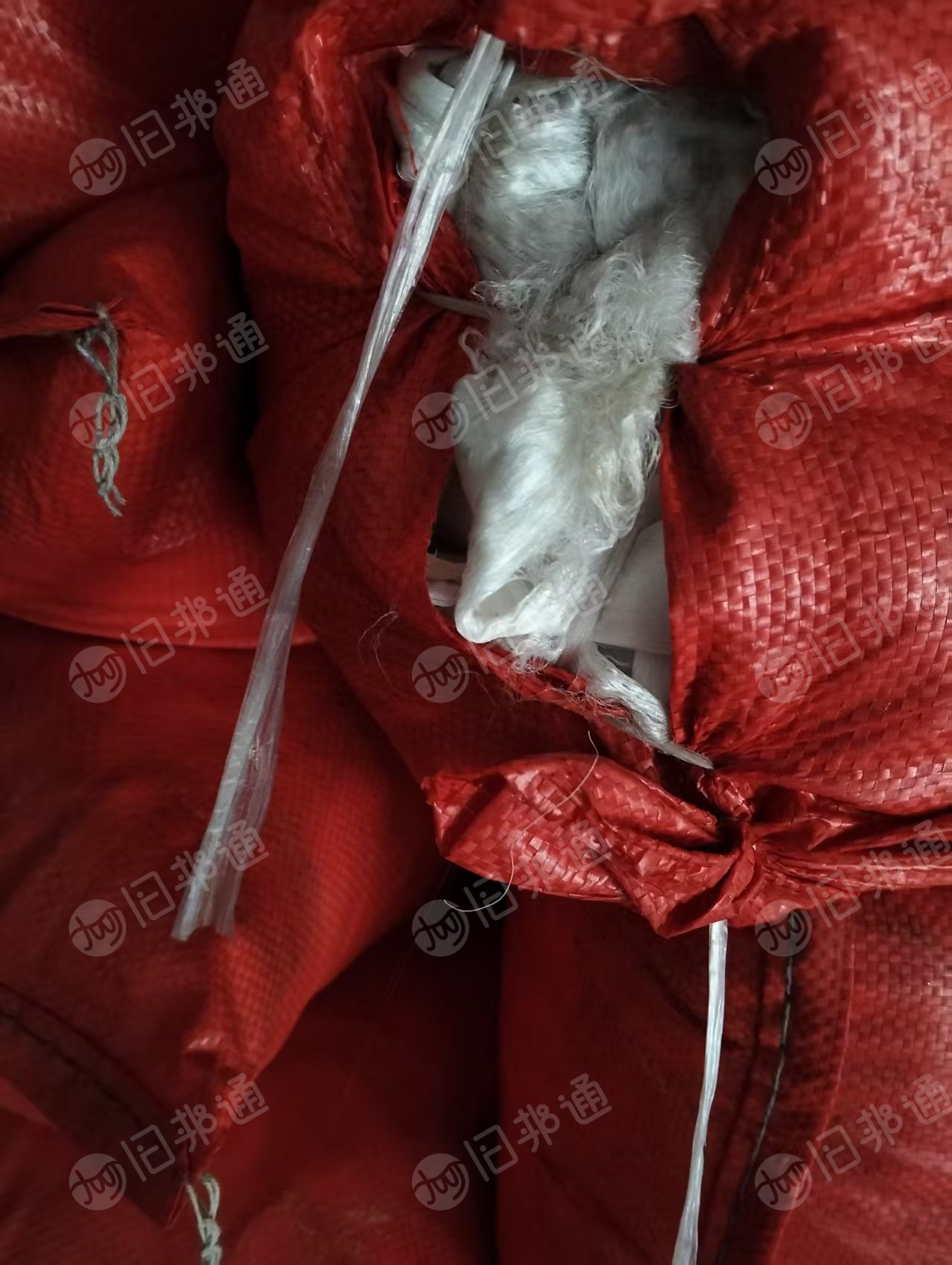 出售融纺下来的氨纶废丝，氨纶丝，现货有7吨，货在福建漳州