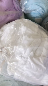 出售二等品涤锦毛巾布，涤纶布，门幅一米五以上，克重400，可以做毛巾用，货在河北保定