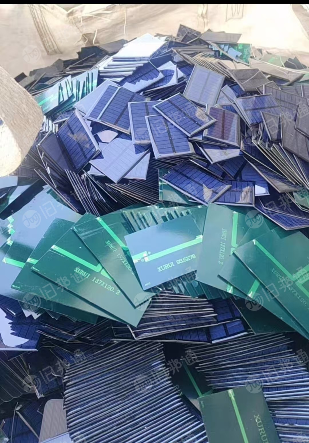 长期出售太阳能光伏板废料，月供8吨左右