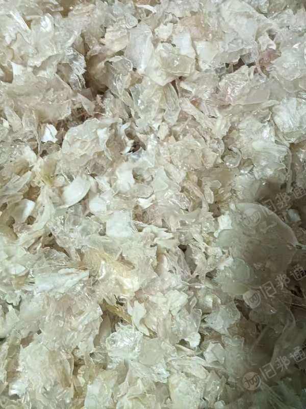 出售PVB夹脚玻璃做出来的EVA料,现货六吨左右