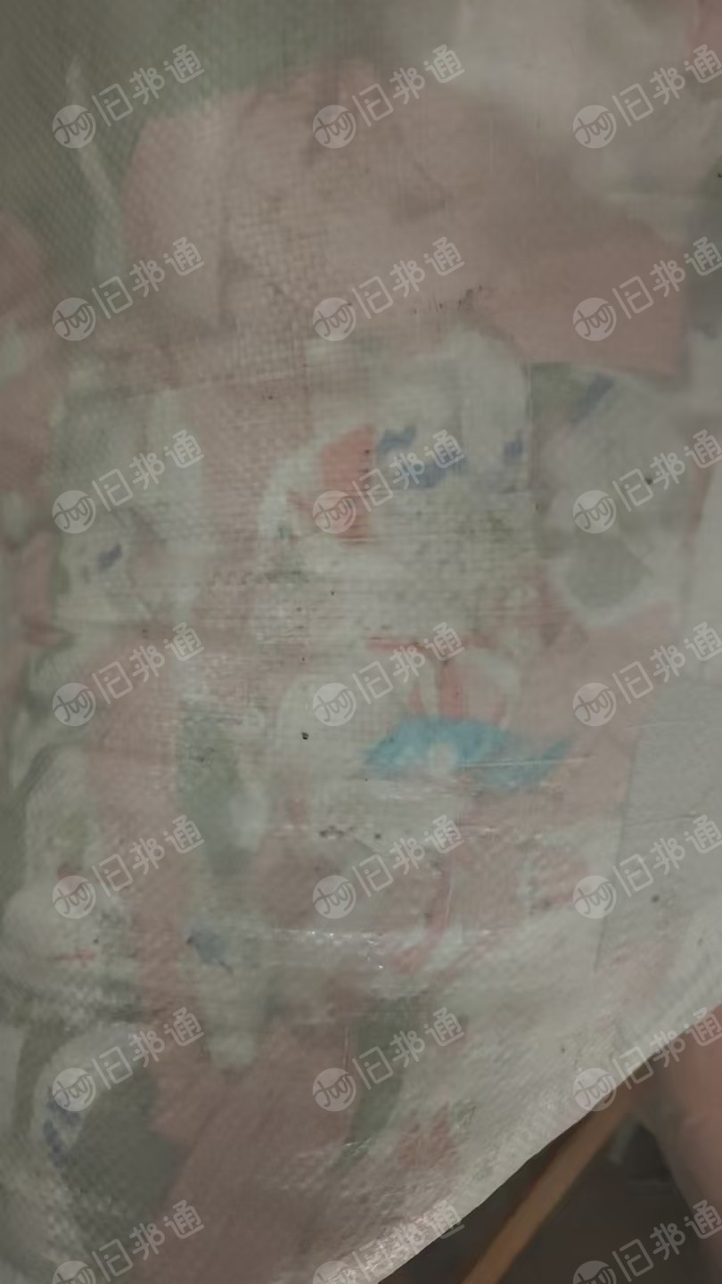 长期出售服装厂花色下脚料，裁剪边角料，有纯棉废布，涤纶废布