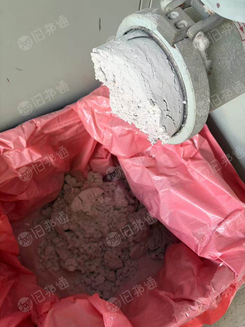 长期出售无纺布厂粉尘下脚料，有涤纶和粘胶的混合粉尘，ES纤维粉尘