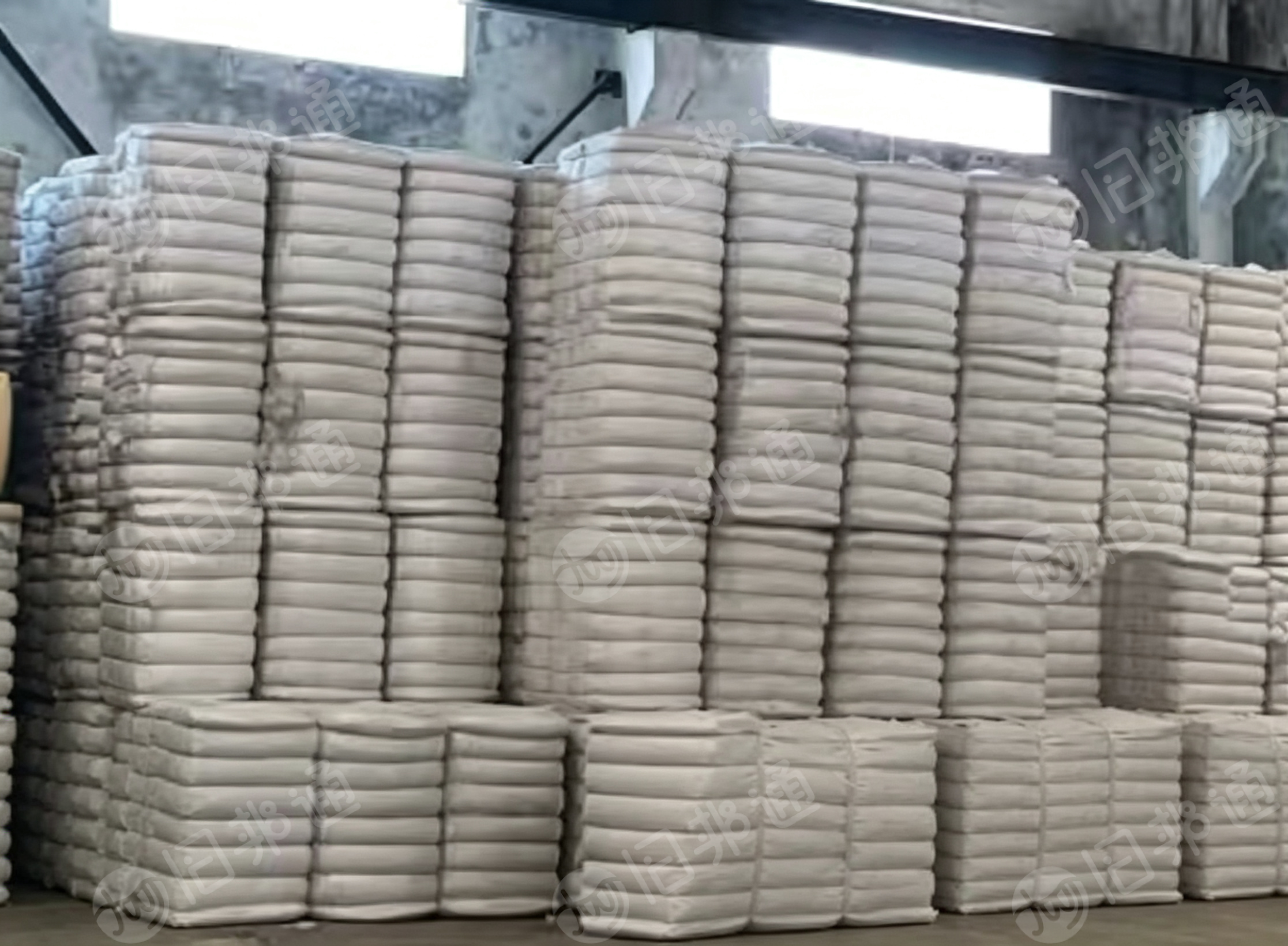 长期出售丝棉边角料，开花料，现货几十吨
