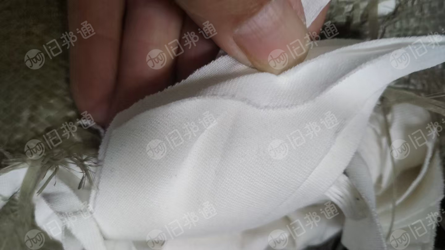 长期出售白色针织涤棉废布,服装边角料,含棉40%左右,月供一两百吨,货在广西玉林