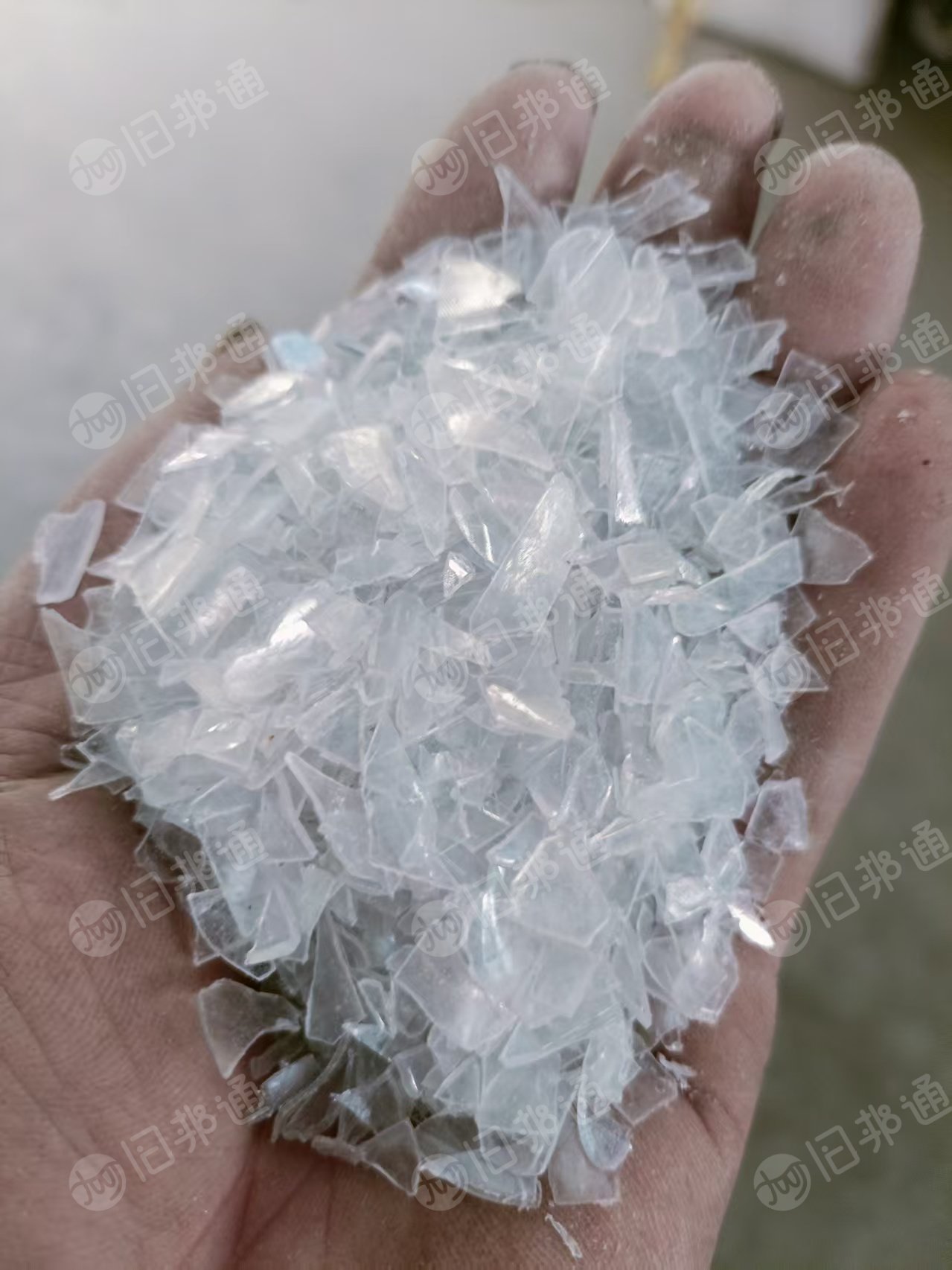 出售A级PET吸塑盒破碎料，现货20吨