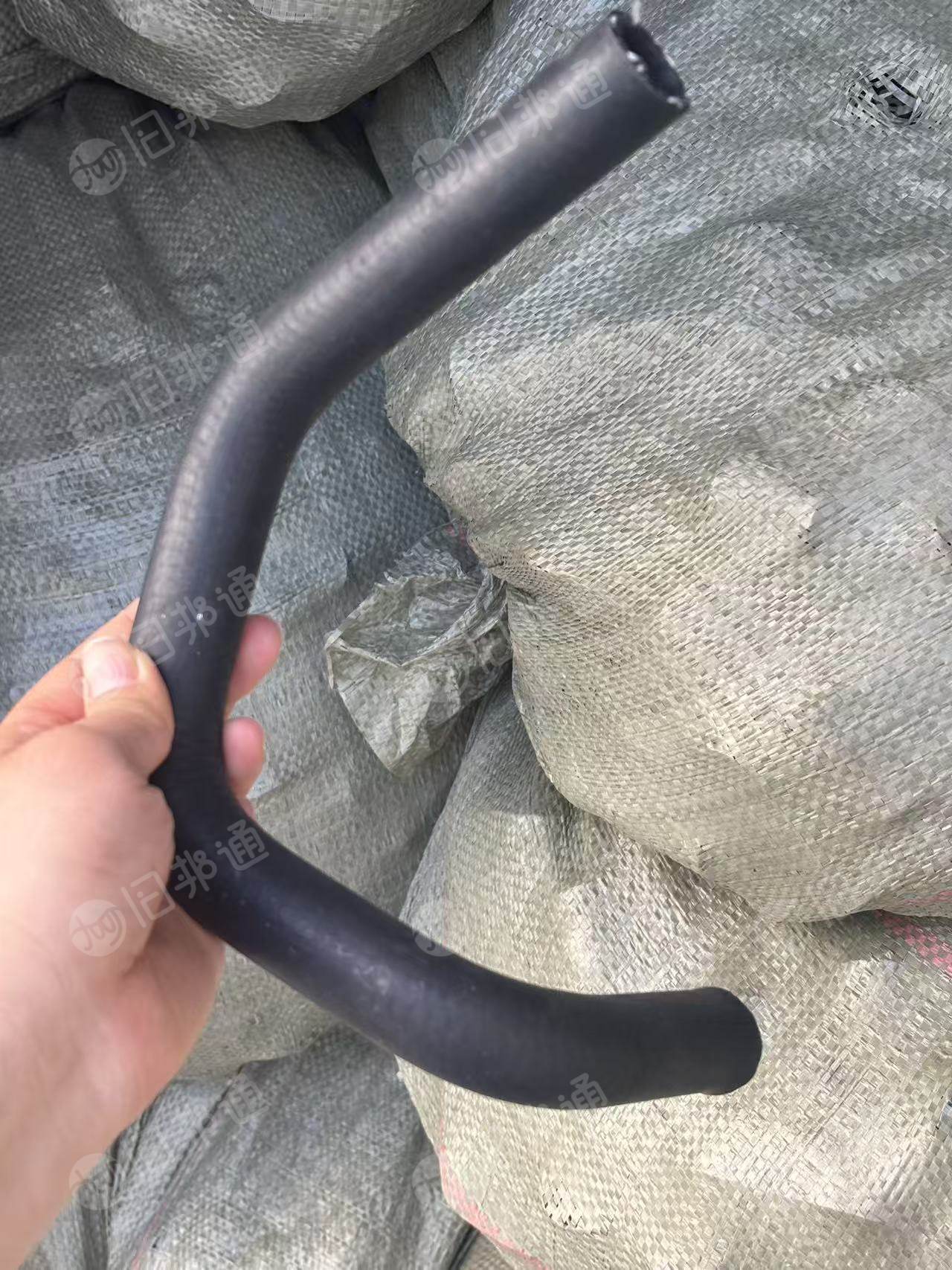 长期出售橡胶管废料，不带油的