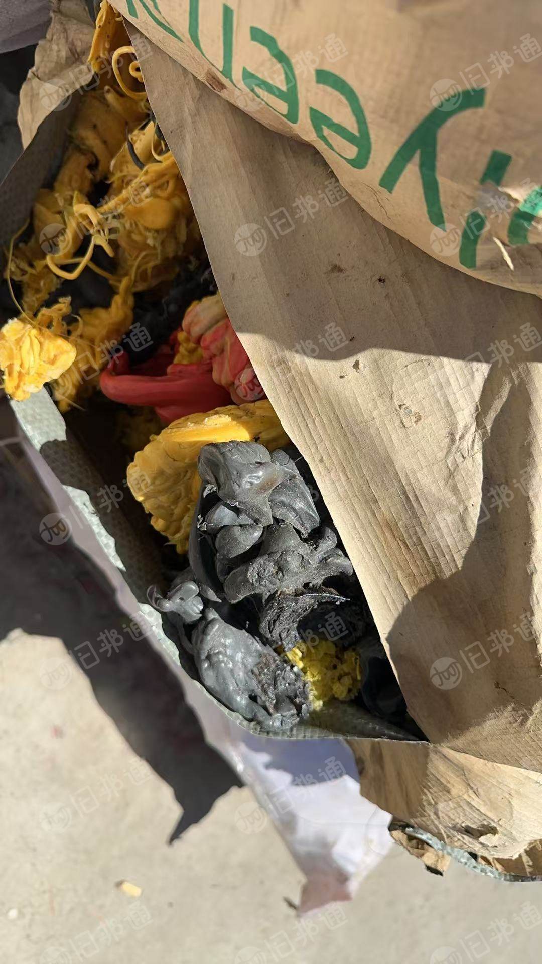 厂家长期出售软质PVC机头料，密封条下来的