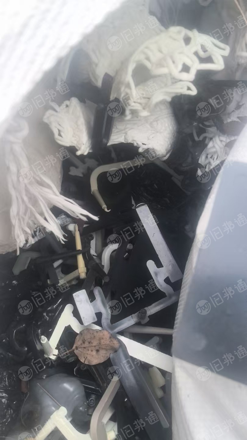 出售改性厂下来的各种机头料，主要有PBT，PP，PE，PS材质，可以拿去分拣