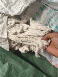 长期出售水洗棉纱，涤棉废纱，含化纤4.34，含水12-13，可开棉用，现货百十吨