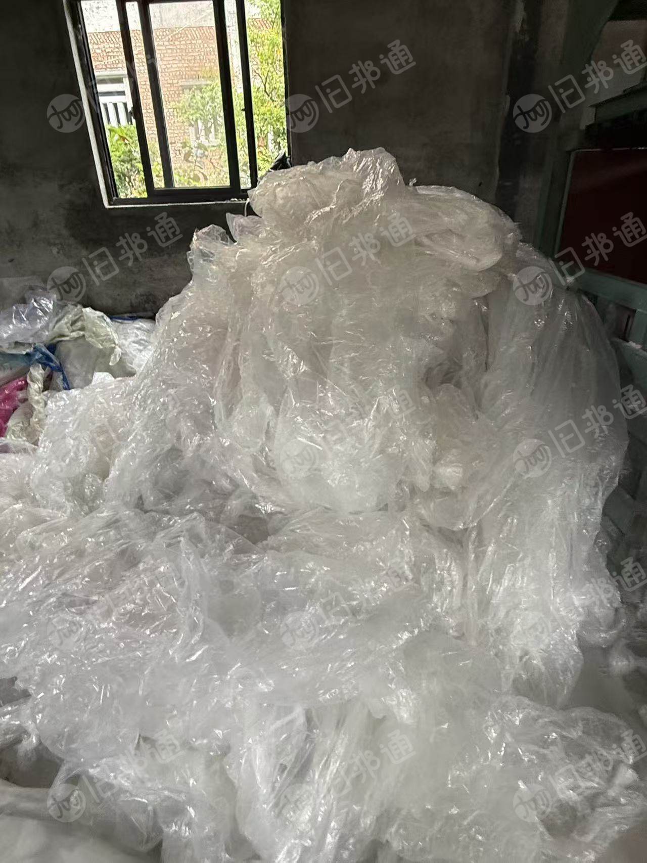 出售干造高压膜，都是服装厂和针织厂下来的，月供100吨