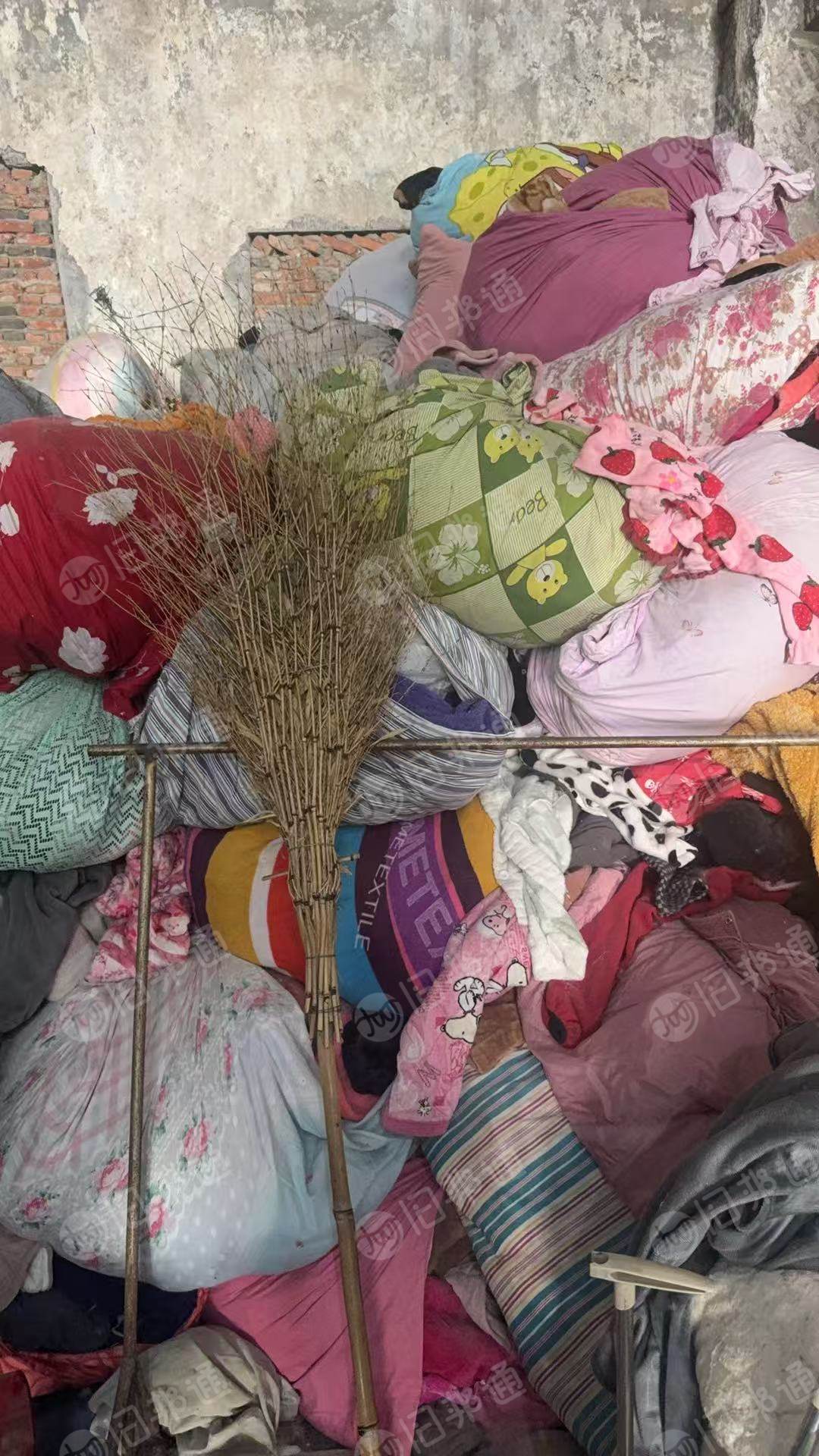 长期出售睡衣统货，毛绒睡衣，包括双面绒保暖衣保暖裤