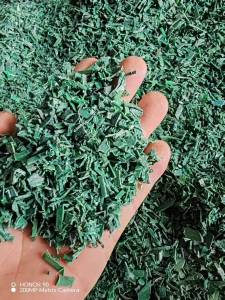 长期出售干粉绿色打包带破碎料，现货20多吨，可以装9.6一车