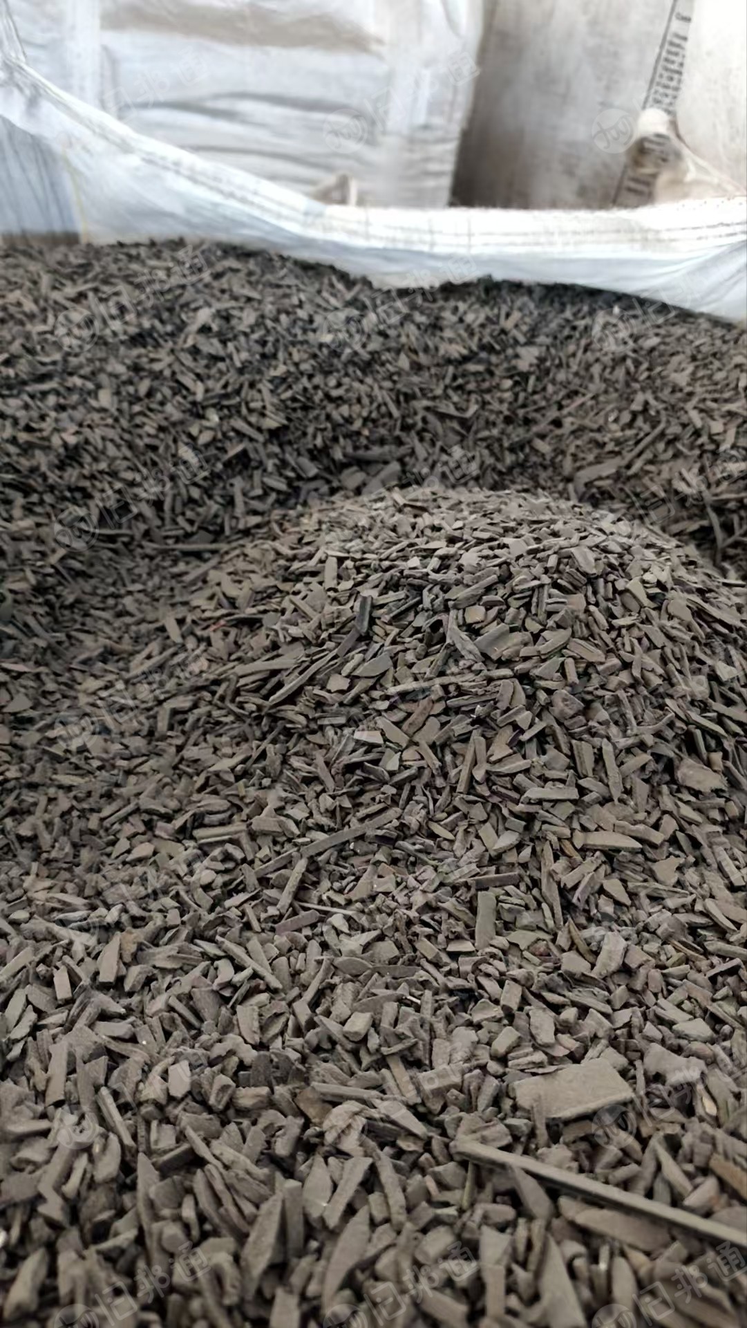 长期出售拆解厂下来的尼龙隔热条破碎料，现货9.6一车