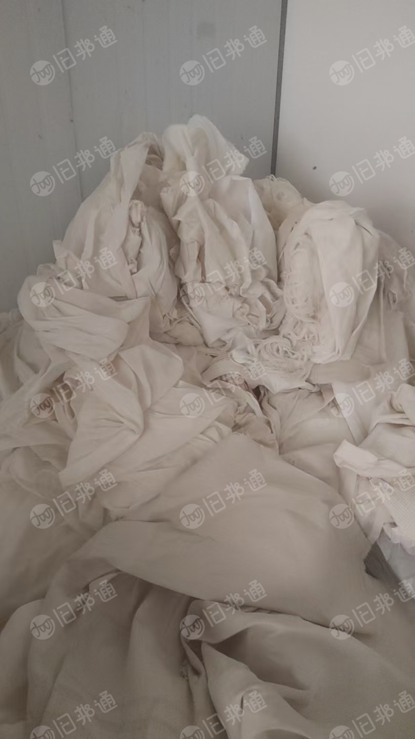 长期出售纯棉布块,涤棉布块,大块布,涤棉棉含量35-65左右,统货走,货在山东聊城