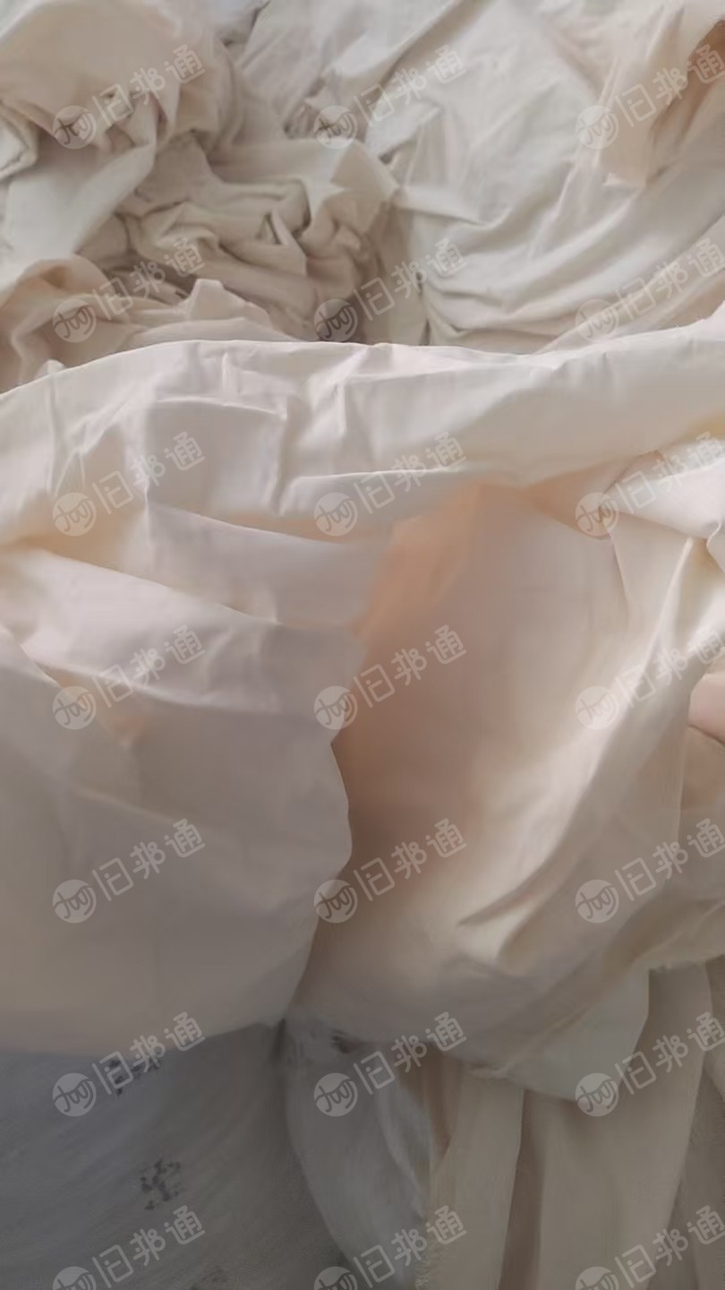 长期出售纯棉布块,涤棉布块,大块布,涤棉棉含量35-65左右,统货走,货在山东聊城