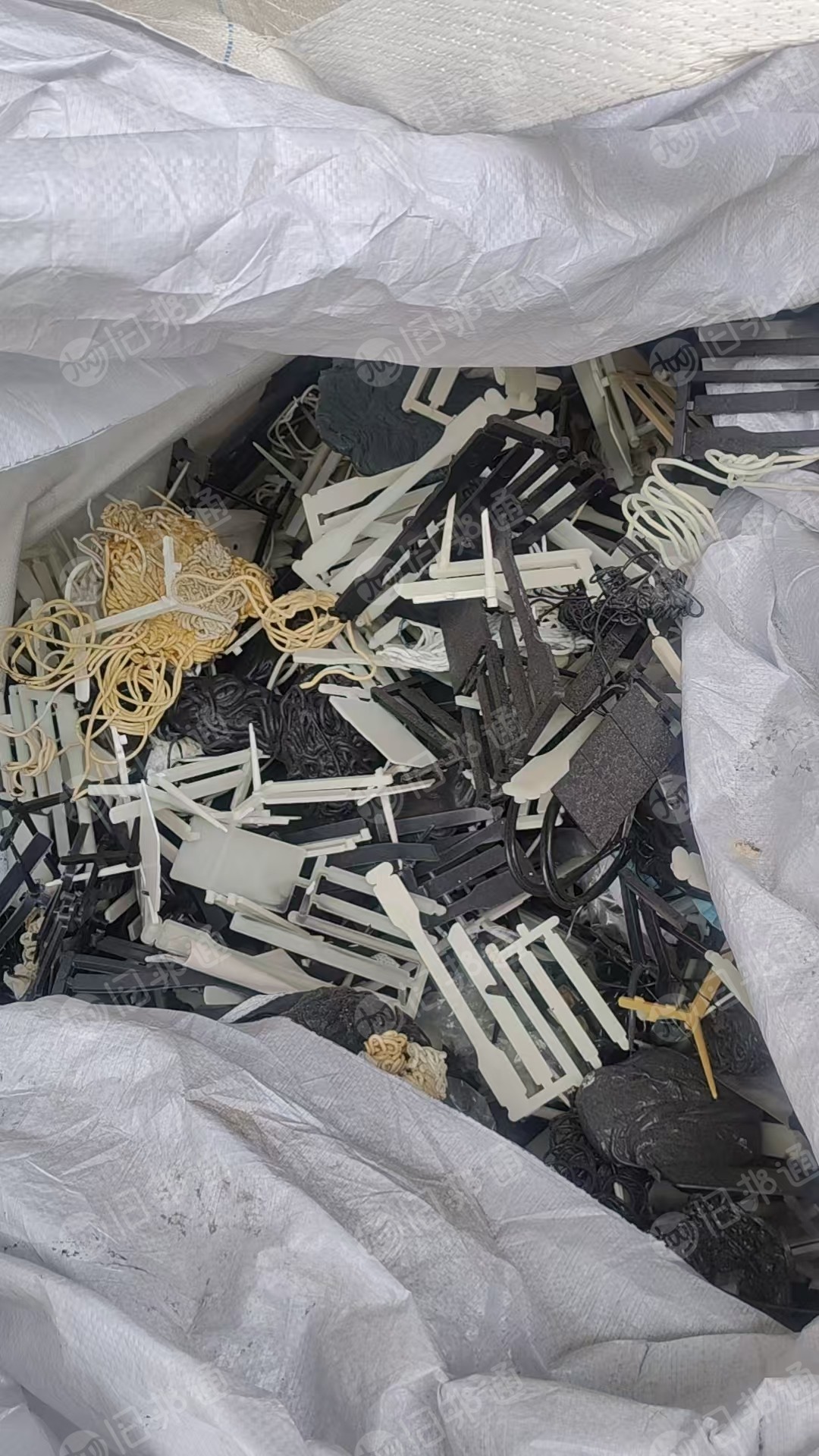 长期出售改性厂下来的机头料，全部是新料下来的