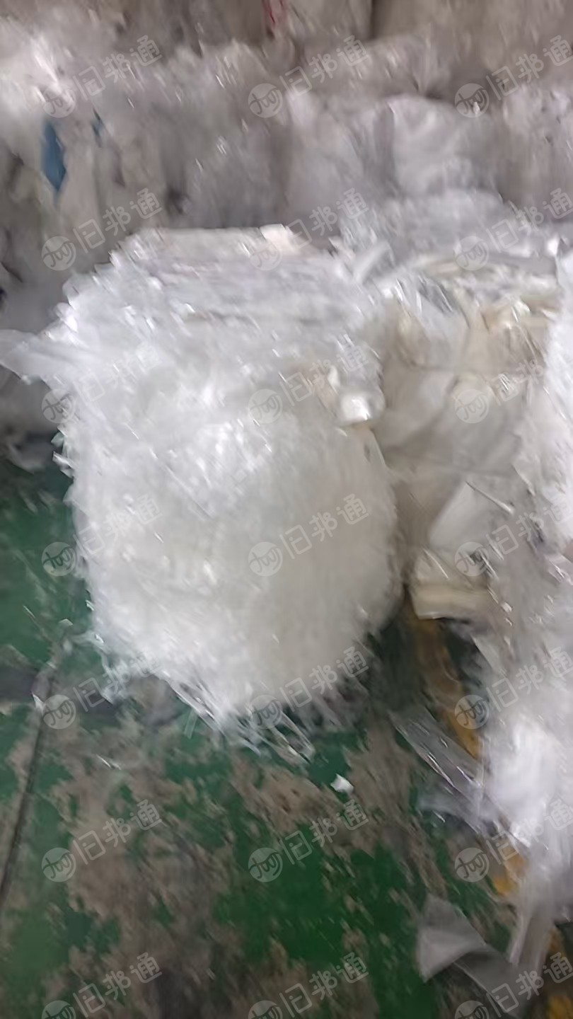 出售预涂膜厂的轻胶pet散膜,都有压包,现货二百吨左右,有白的也有黑的