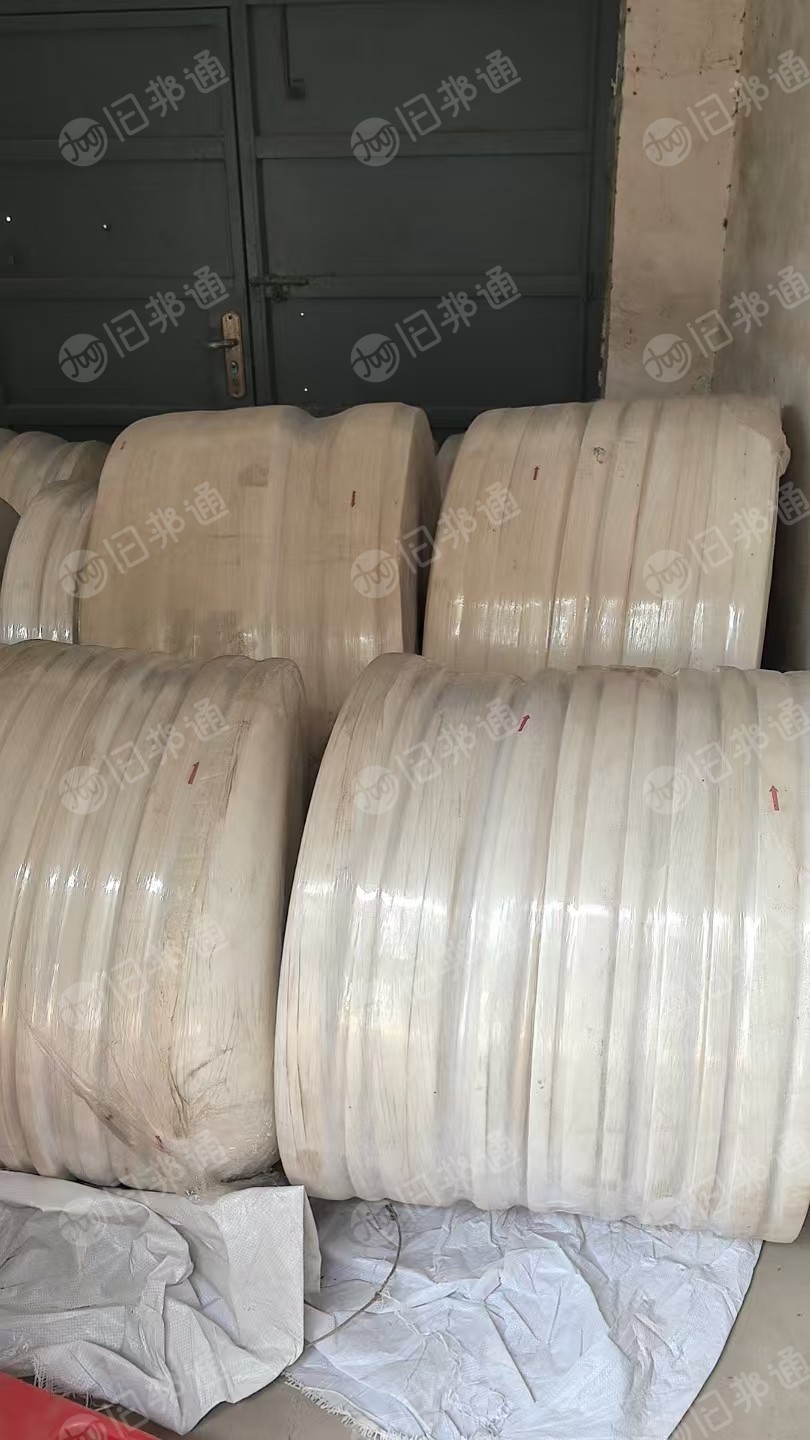 长期回收PP无纺布盘料，木浆无纺布盘料，打绳子用，前期每个月需要10多吨，后期量大