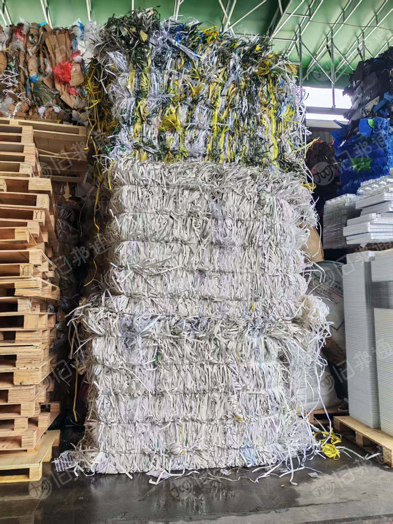 出售纯白色PP打包带毛料，20多个包，全漂的