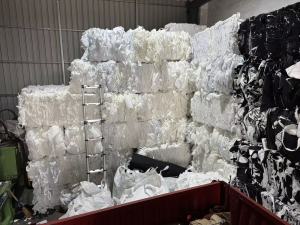 长期出售PP复合PET新棉汽车内饰，现货十几吨