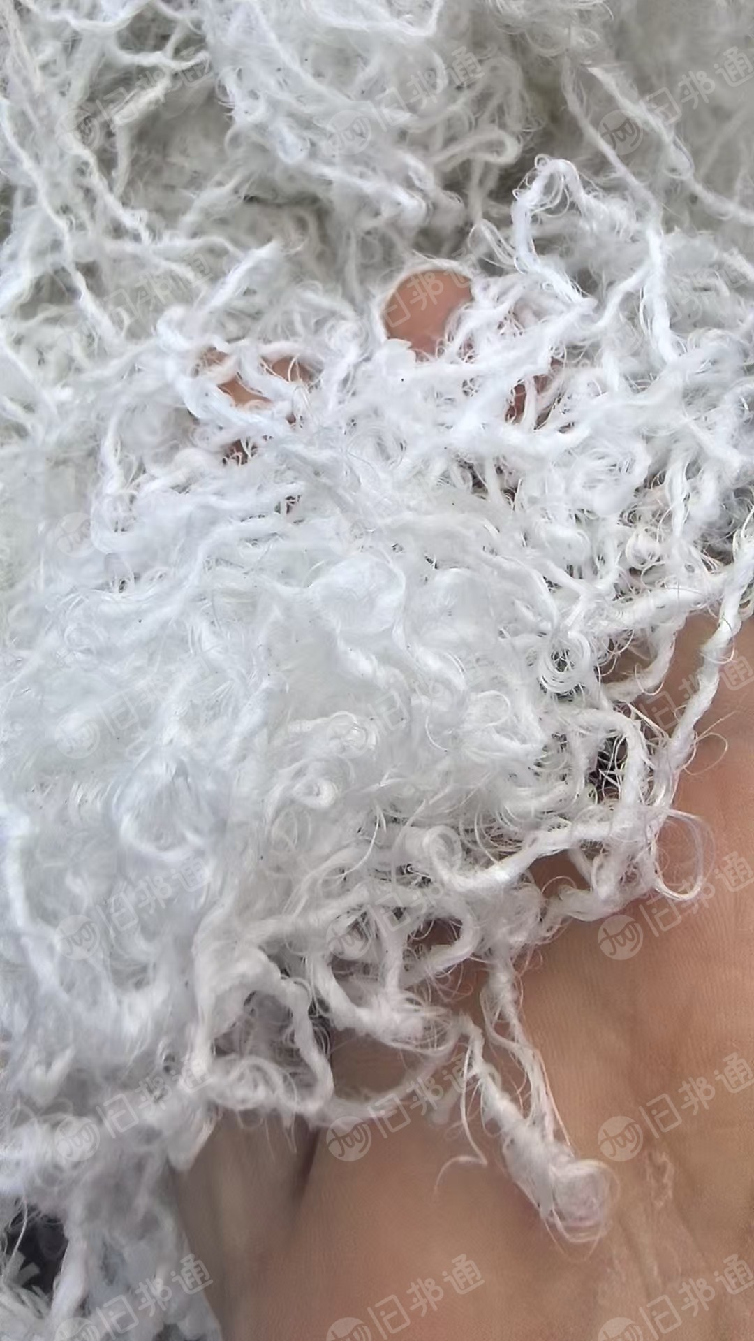 长期大量出售纺织厂下来的涤棉水丝，涤棉废丝，含水少，在江苏宿迁。