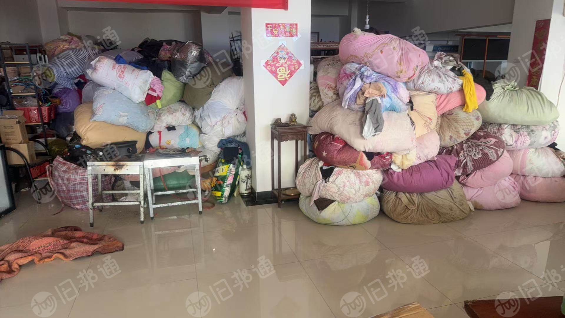 出售旧衣服统货,旧棉被,统货出,现货有30多吨,货在云南个旧