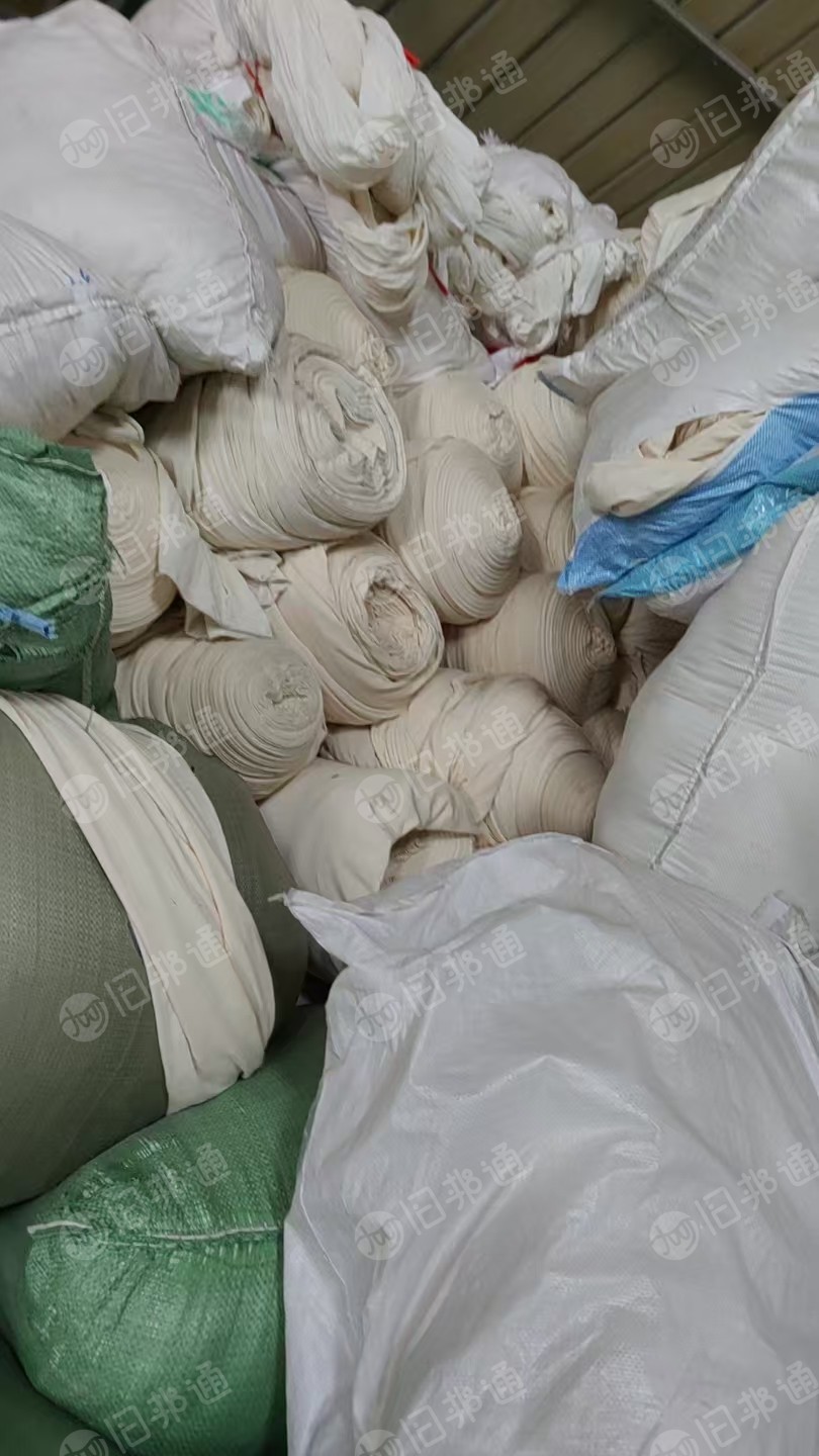 出售纯棉坯布，纯棉布头，门幅50，米黄色现货10吨，白色3吨，货在河北沧州