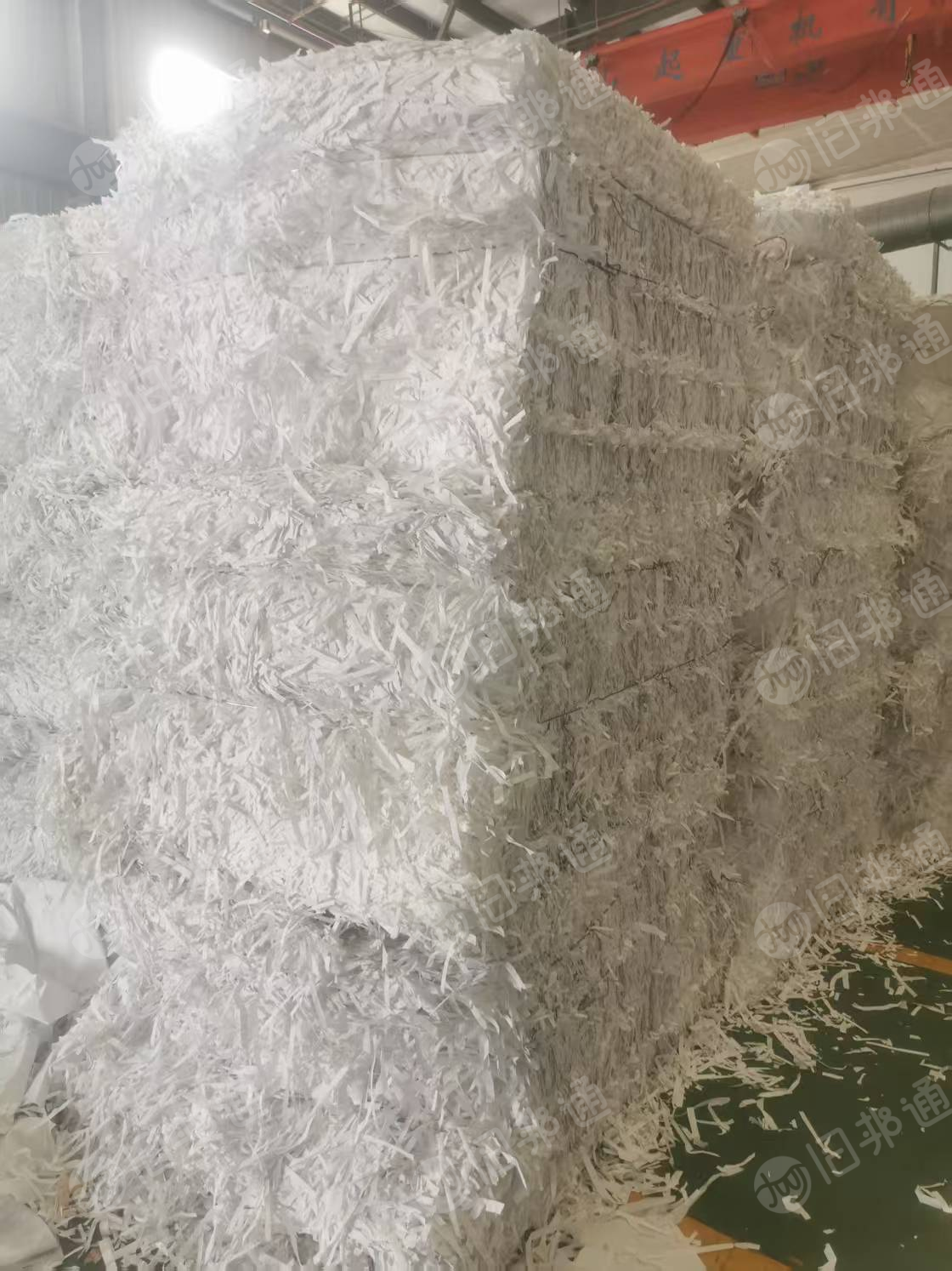 出售白纸边角料，有A4纸边、票据纸边等各种白纸混打，不含胶纸