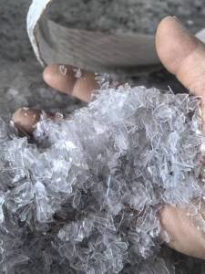 出售PET吸塑盒破碎料，A级B级都有，每个月几十吨