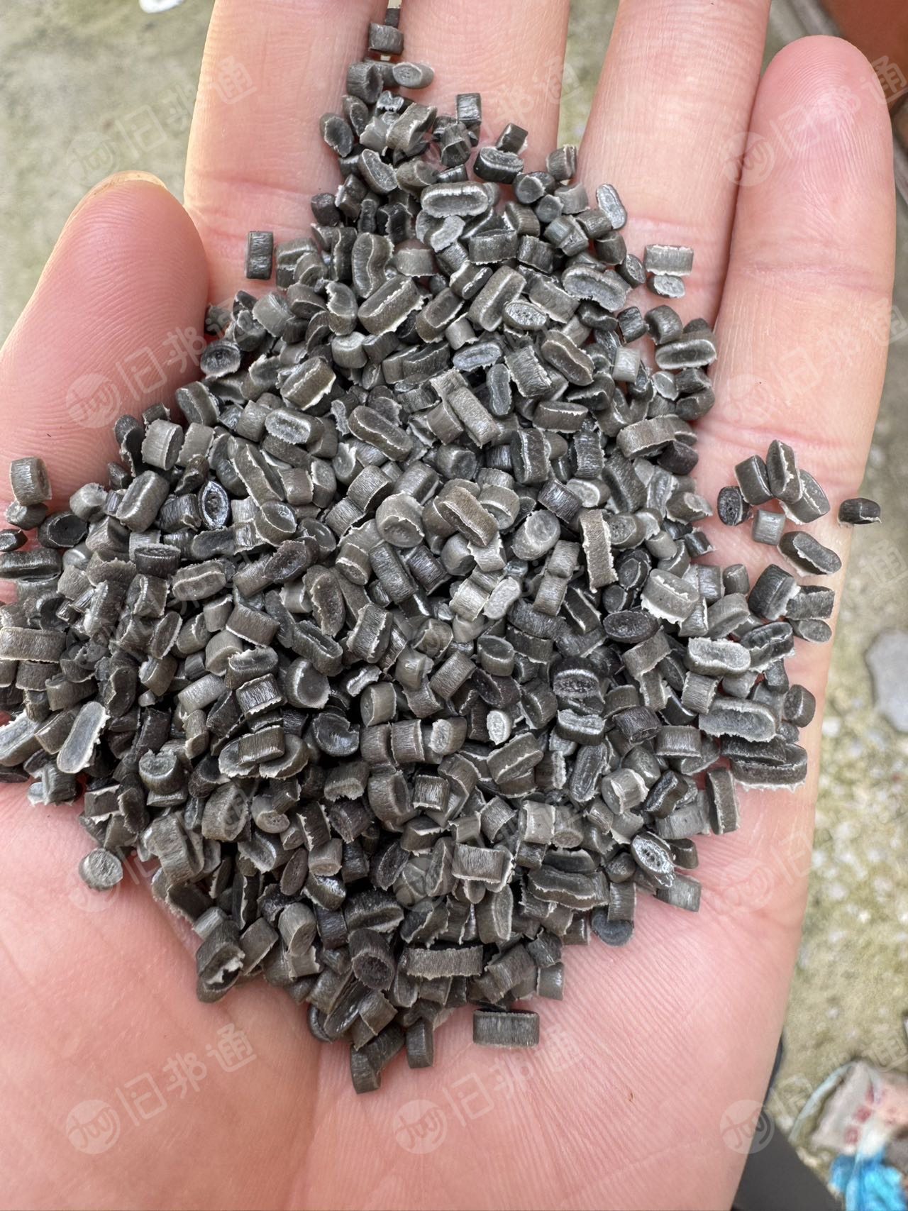 出售纯PE高压杂膜颗粒,过两层60目,溶脂0.4,拉伸700-800,月产100吨,山东聊城