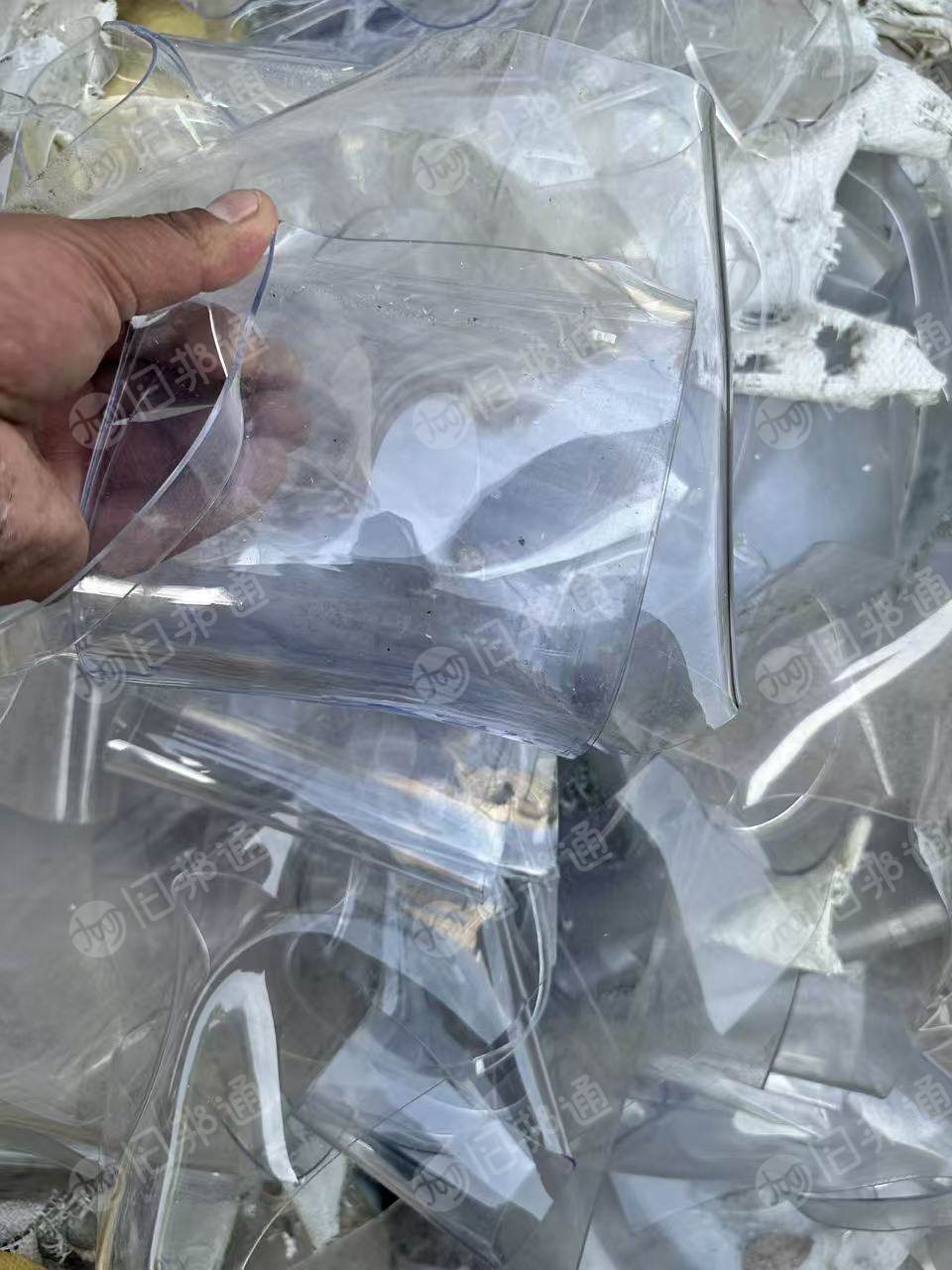出售透明PVC软玻璃边料，现货十三吨左右