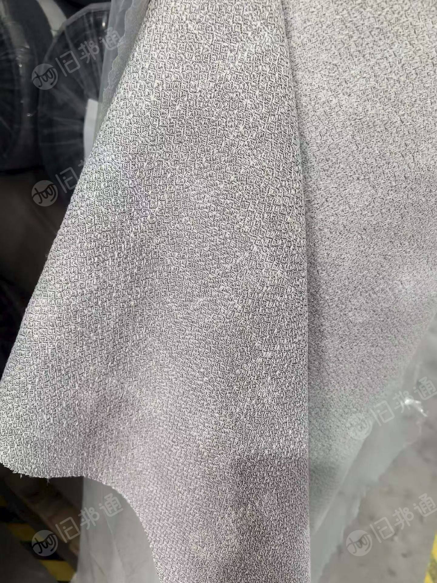 长期出售各种沙发布，窗帘布库存布，有雪尼尔，荷兰绒，猫抓布等，在浙江嘉兴。
