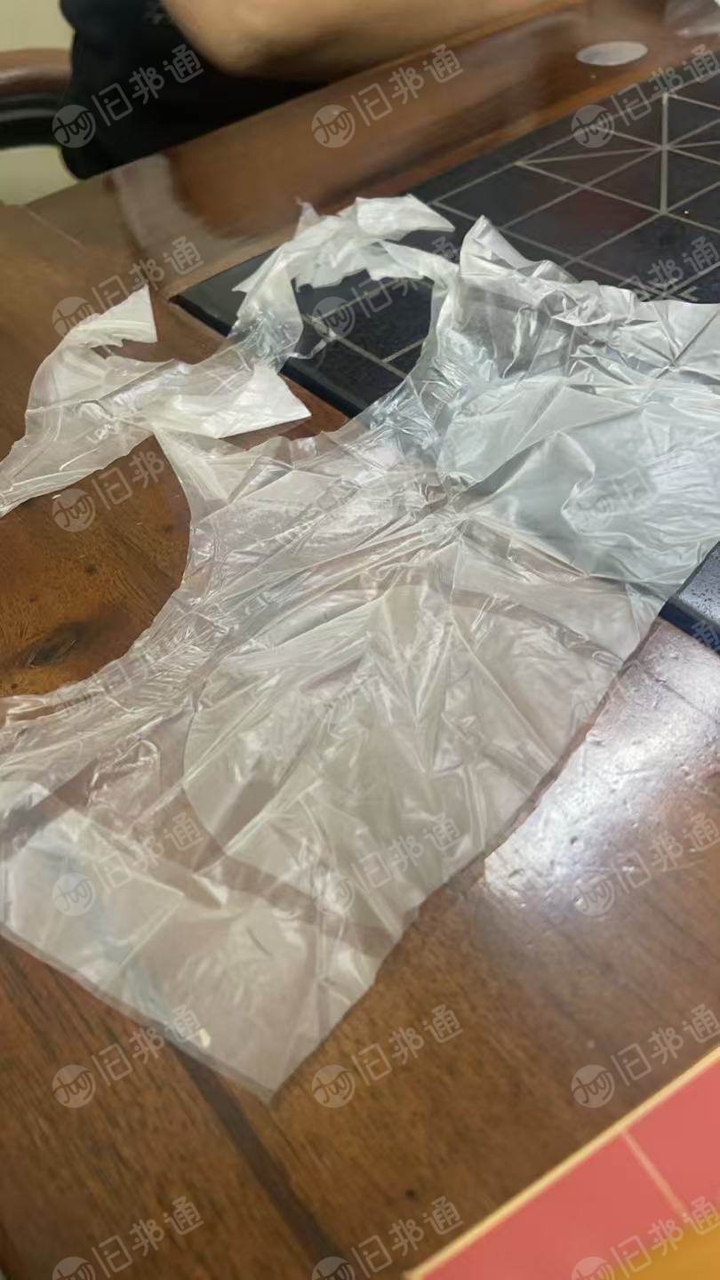 出售tpu薄膜料，另外也有胸贴厂下来的tpu边角料，长期供应