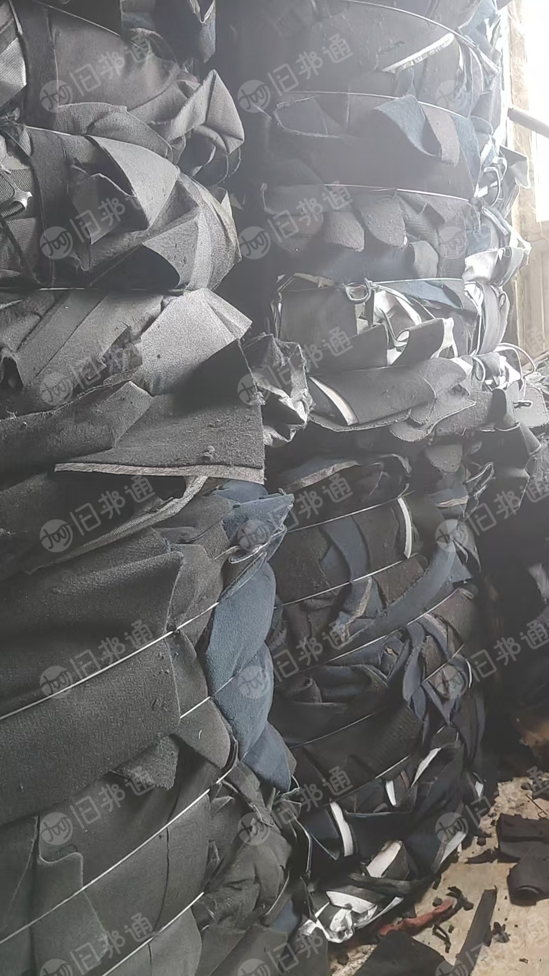 长期大量出售涤纶汽车内饰料,汽车内饰地毯料,月供200多吨,货在山东烟台
