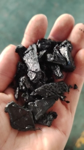 出售pe保温皮破碎料，现货10吨