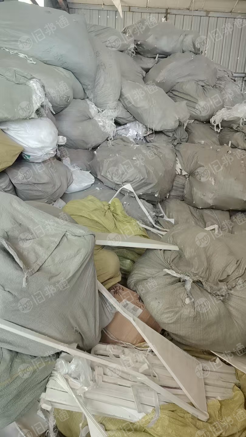 求购纯低压产品，防爆产品下来的头盔挡箭牌，降落伞的边角料，坦克的牵引绳