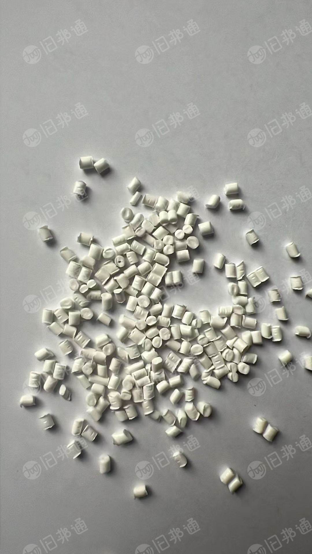长期出售白色尼龙颗粒，锦纶废丝颗粒，120粒/克，月供200-300吨，厂在浙江金华