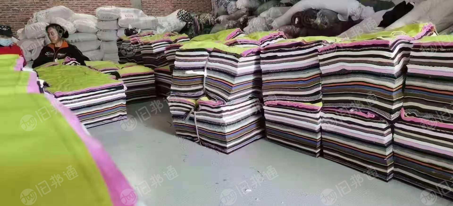 现货处理一批成品杂色擦机布,7成纯棉3成纯化纤,现货11吨,货在四川成都