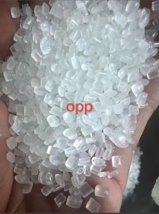 出售透明OPP卷膜颗粒，现货十四五吨，可注塑用