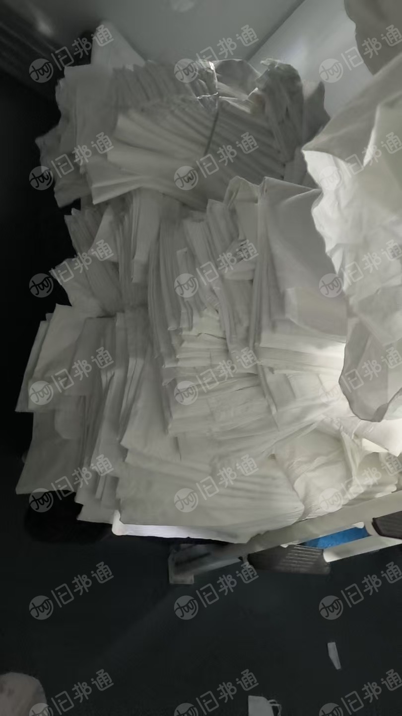 出售火车上下来的床单被罩，窗帘布，现货一百吨，货在吉林吉林