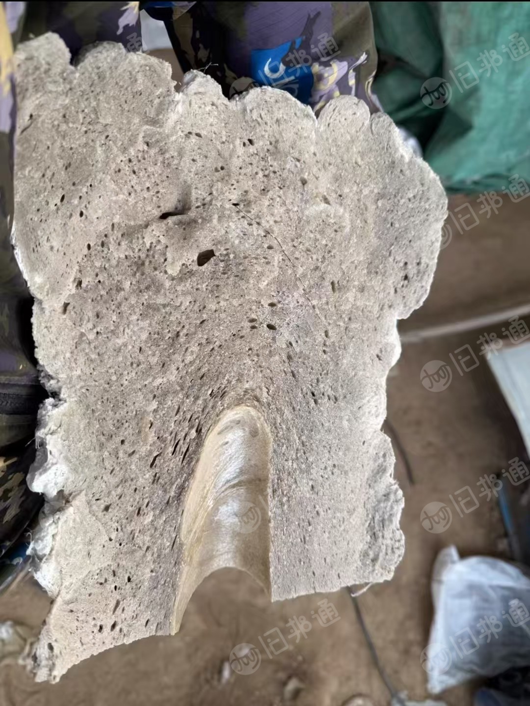 长期出售热熔块，社会料，现货10吨