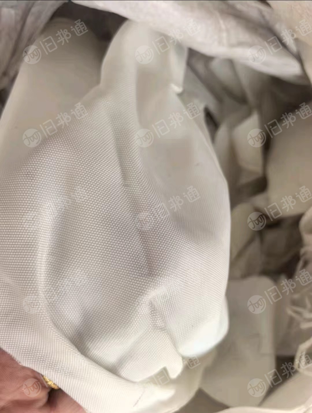 长期出售白色全新涤纶边角料，可开花造粒