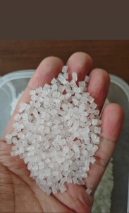 长期出售透明PP颗粒，过250目，无黑点，溶脂40，冲击5-6，可打日用品，文具，玩具，马克笔等