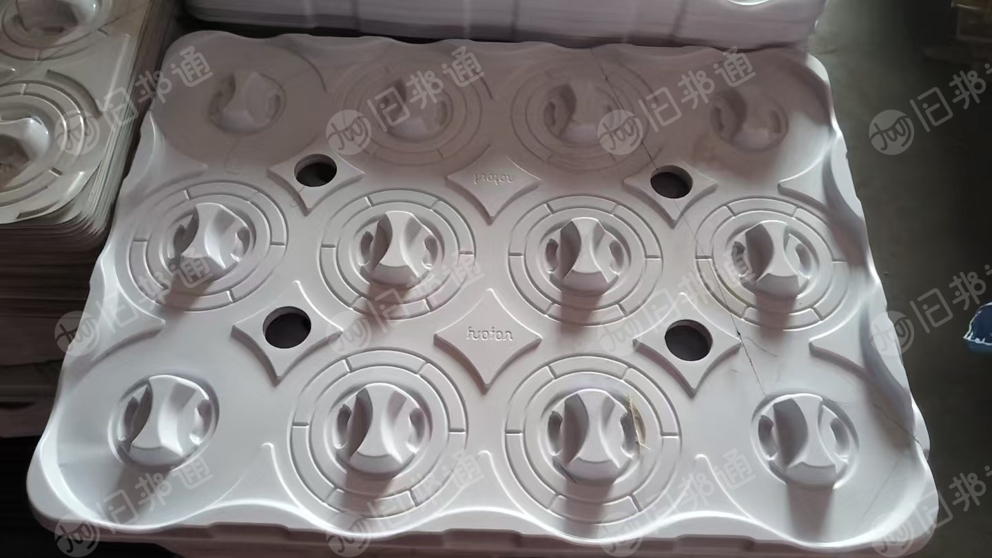 长期出售氨纶片，氨纶定位片，现货17吨，在福建福州。