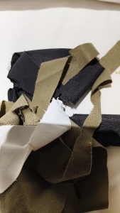 长期出售纯锦纶废布，尼龙废布，尼龙里布，无弹，现货有20吨，货在广东揭阳