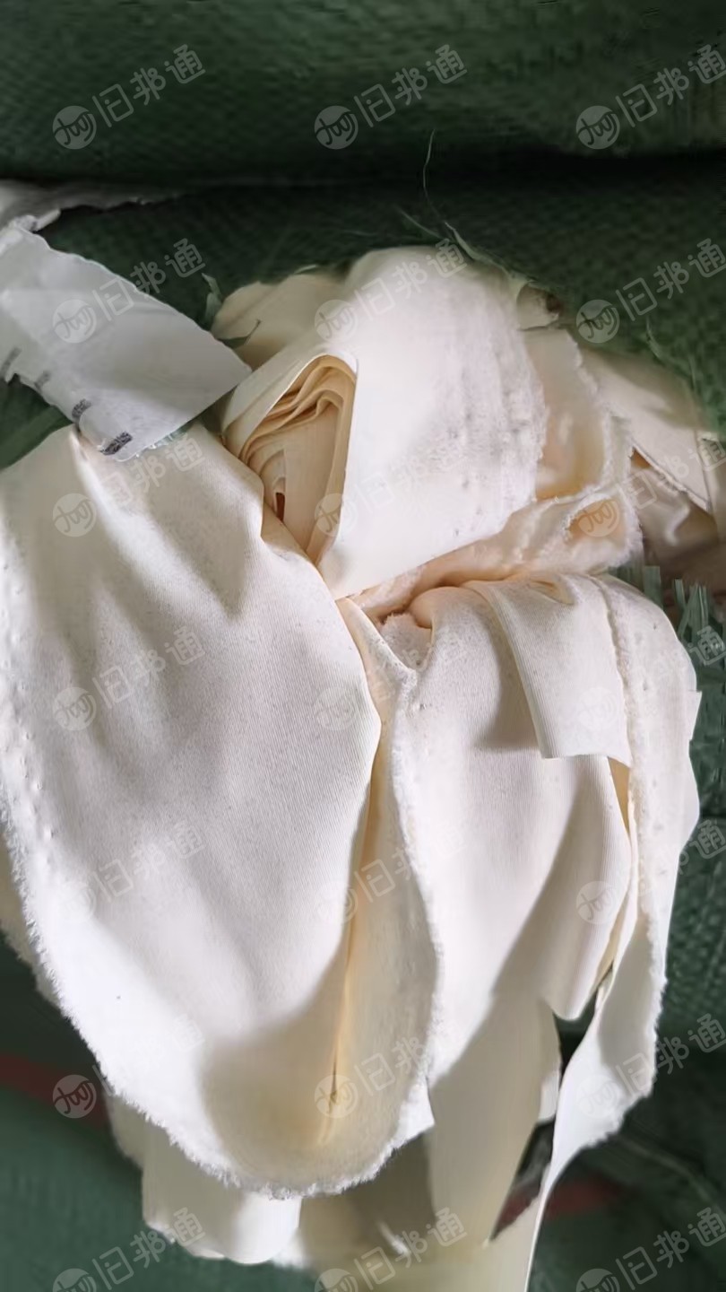 长期出售3030泳装布，锦氨废布，锦纶含量83左右，现货有100多吨，货在广东揭阳