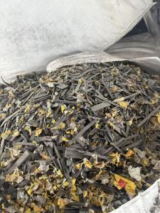 出售机器剥出来的断桥铝门窗，里面含有尼龙，PVC，还有很多铝合金沫，月供300吨左右