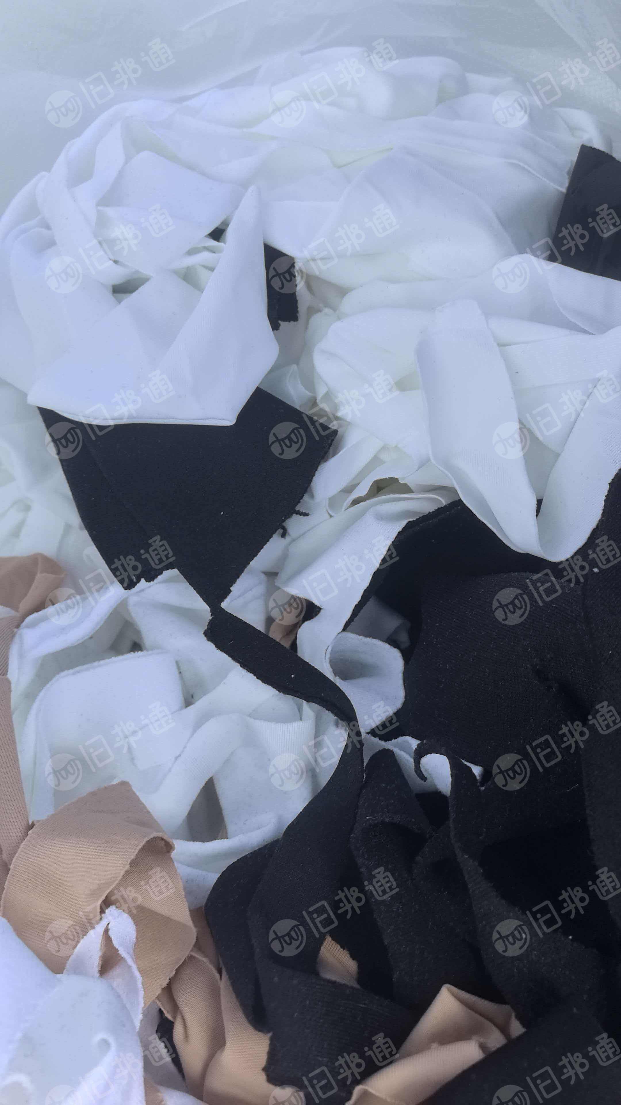 长期出售杂色针织泳装布，锦氨废布，氨锦废布，现货20吨，在浙江绍兴