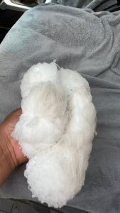 厂家长期出售涤纶低弹丝，涤纶废丝，可开花可造粒，货在河北保定